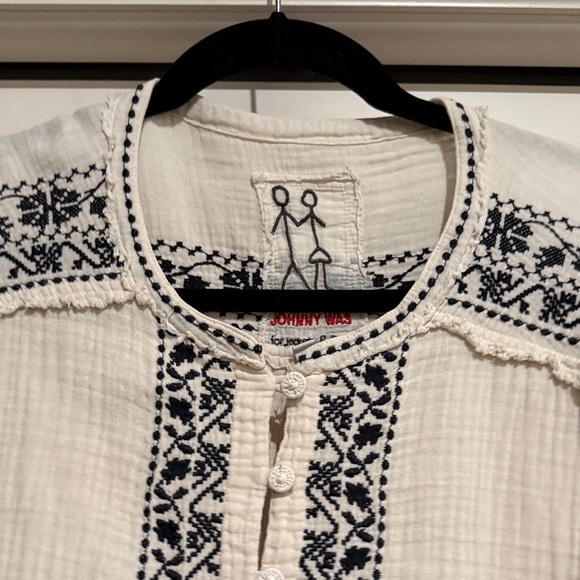 Johnny Was Black and White Embroidered Top - Picture 4 of 5
